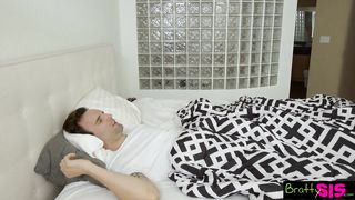 Perverz tini nőci a nevelő faterjával kúrel
