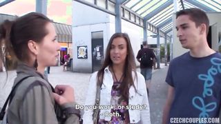 Amatőr fiatal pár pénzért szexel