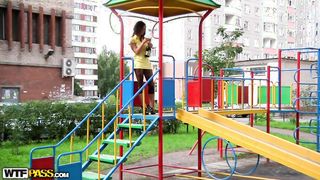 Amatőr orosz tini sunát kefélnek