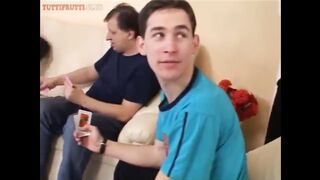 Zsuzsit a roma tini picsát partiba nyomják