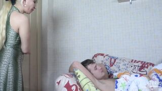 Anyu te mi a kárót csinálsz?