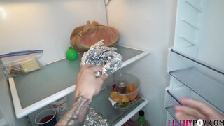 Sheena Ryder a fiatal izgató milf