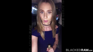 Anya Olsen dugás előtt segget is nyal