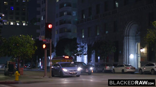 BlackedRaw - Madelyn Monroe és a néger péló