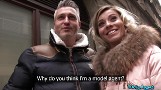 Public Agent - Vicky Love más srác káróján lovagol