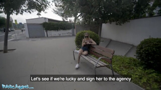Public Agent - Lya Missy lovagol a faszon