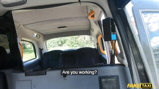 Fake Taxi - Sabien DeMonia a nagy csöcsű ribi