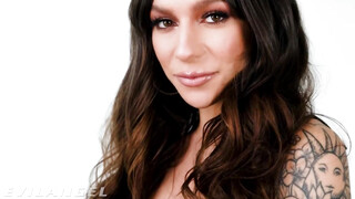 Evilangel - April Olsen a szexy latin amerikai milf