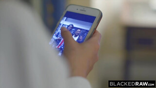 BlackedRaw - Sydney Cole és a néger pénisz