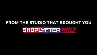 Mylf - Alexis Zara lovagol a dákón