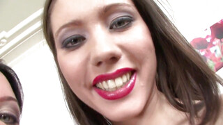Legalporno - Alysa és Aspen popóba dugva