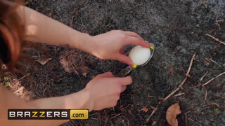 Brazzers - Quinn Wilde a szabadban imád kefélni