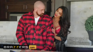 Brazzers - Katana Kombat a férje haverjával baszik