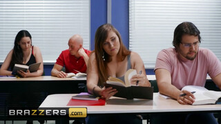 Brazzers - Sofi Ryan a kurva diáklány
