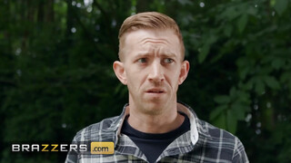 Brazzers - Alice Judge az erdőben kúrel
