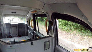 Fake Taxi - Lana Harding a hátsó ülésen szexel