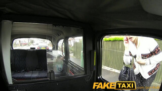 FakeTaxi - amikor egy rendőrnő az utas