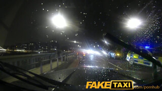 FakeTaxi - metálos hölgyemény nem marad baszatlan