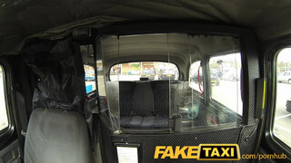 FakeTaxi - ingyen cumizás a fuvarért cserébe