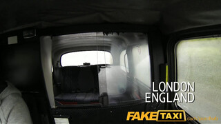 FakeTaxi - vörös rövid hajú lány szúk picsája