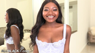 AllBlackX - Noemie Bilas a cuki barna bige