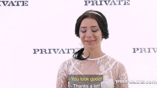 Private.com - Tiny Emily a pici kannás szépség