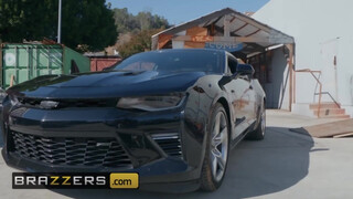 Brazzers - Katrina Jade alaposan szereti