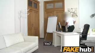 Fake Agent extra félénk lány alig mer élvezni