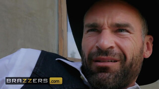 Brazzers - Lela Star és Molly Stewart a fogdában