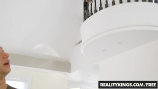 Reality Kings - Quinn Coco szereti a hatalmas fehér brét