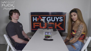 Latin Amerikai tini picsa és a sportos pasi - Hot Guys Fuck