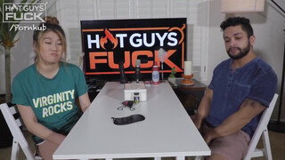 Hot guys fuck - a japán spiné nagyon örül a méretes fasznak