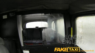 FakeTaxi - Csöcsös anyuci megkefélve