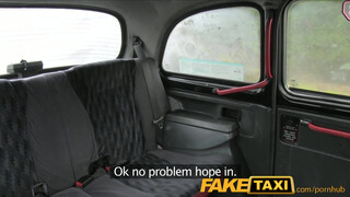FakeTaxi - Csöcsös szöszi a sofőrrel kúr