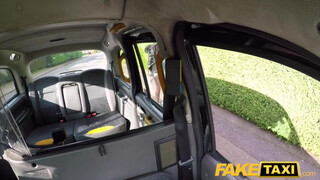 Fake Taxi - Emma Louise popóba baszható a taxiban