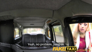 FakeTaxi - Csöcsös világos szőke hátsó bejáratba rakva