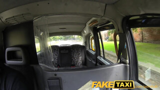 FakeTaxi - Dögös lengyel picsa megdöngetve