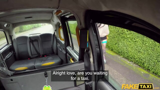 Fake Taxi - Karma Synn a tetovált csöcsös lotyó