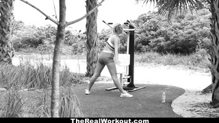 TheRealWorkout - Fitnesz vlogger és a méretes káró esete