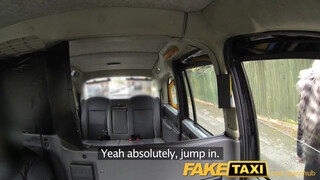 FakeTaxi - finn világos szőke spiné kalandra vágyik