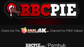 BBCPIE - Emily Willis torokra veszi