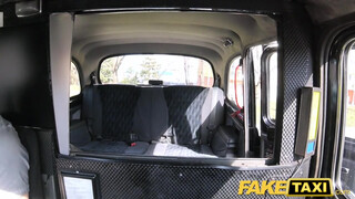 Fake Taxi  - ez a hölgyemény csak a kőkemény kárót szereti