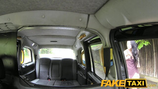FakeTaxi - Alessa Savage imád segget is nyalni
