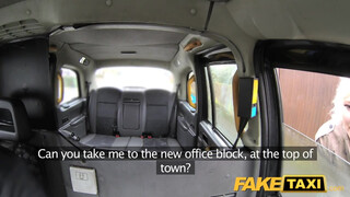 Fake Taxi - Misha Mayfair a szőrös pinás szöszi