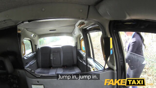 Fake Taxi - Candy Sexton a baszható titkárnő