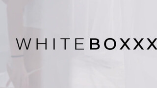 WhiteBoxxx - Stacy Cruz és Arteya beszállnak a hármas szexelésbe