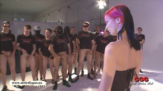 German Goo Girls - vörös lány rettenet sok adag gecit kap
