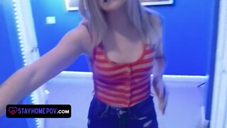 Nikki Sweet szeret szopni