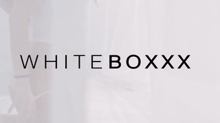 WhiteBoxxx - kettő ultra bombázó leszbikus kényezteti egymást
