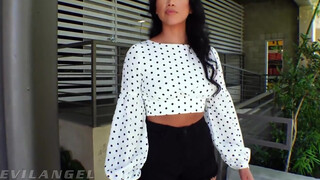 EvilAngel - Vicki Chase a fullos ázsiai milf